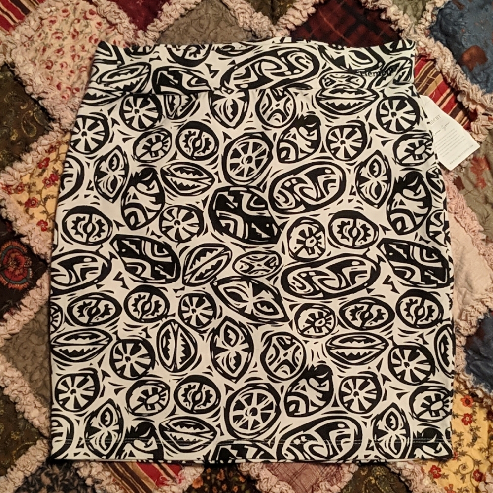 Element skirt